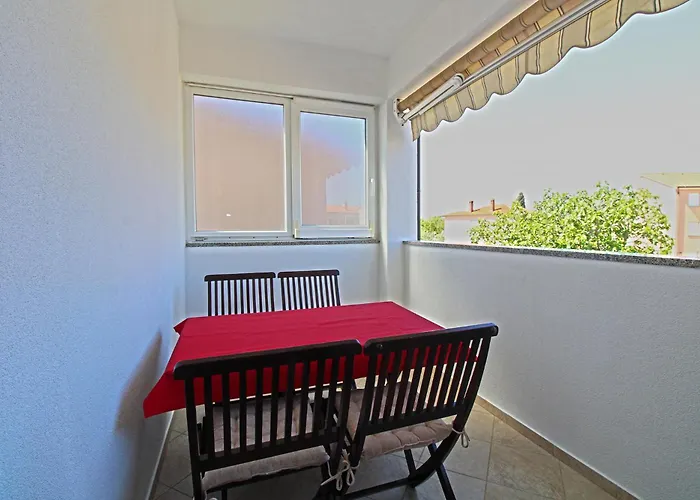 Suzana 2384 * Valbandon